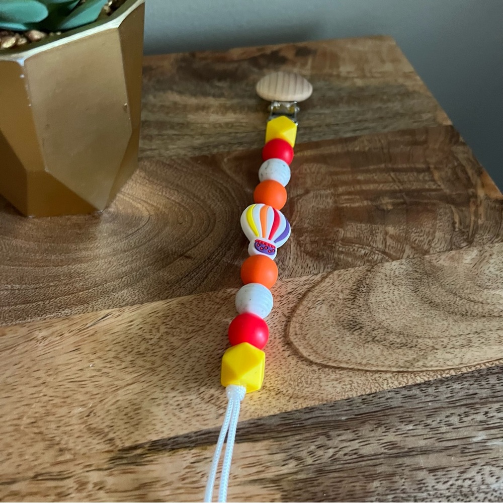 HANDMADE PACI CLIPS - Picture 3 of 8